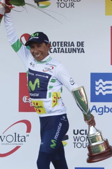 GRA127. VILANOVA I LA GELTRÚ (BARCELONA), 26/03/2016.- El corredor colombiano del equipo Movistar, Nairo Quintana con el maillot de lider tras la sexta etapa de la Volta a Catalunya disputada hoy entre las localidades de Sant Joan Despí y Vilanova i la Geltrú, con un recorrido de 197,2 km. EFE/ Quique García