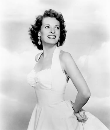 Nació en Dublín, Irlanda, el 17 de agosto de 1920. La actriz protagonizó grandes películas como, "El hombre tranquilo", "¡Qué verde era mi valle!", "Río Grande", "El cisne negro" y "De ilusión también se vive" entre otras muchas. 