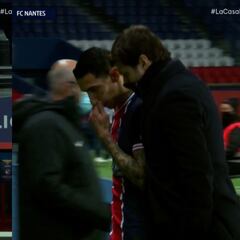 El momento en el que informan a Pochettino del drama de Di María: su cara era un poema