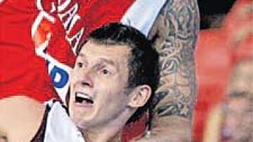 <b>INSUFICIENTE. </b>Kasun firmó 18 puntos, pero Croacia perdió.