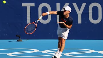 Tokyo 2020 Olympics - Tennis Training - Ariake Tennis Park, Tokyo, Japan - July 22, 2021- Diego Schwartzman of Argentina during training. REUTERS/Mike Segar