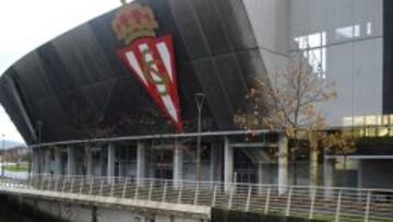 Estadio de fútbol El Molinón donde juega el Sporting de Gijón.