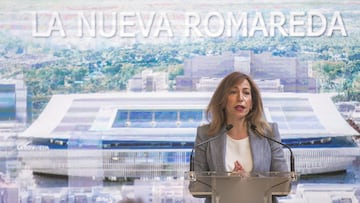 ZARAGOZA, 08/04/2024.- La alcaldesa de Zaragoza, Natalia Chueca, como presidenta de la sociedad mercantil encargada de construir y gestionar el futuro estadio de La Romareda, ha presentado este lunes el proyecto La Nueva Romareda, que tiene un presupuesto de 148.560.000 euros (IVA no incluido) y 43.184 asientos en una estructura que se levantar¨¢ en cinco plantas sobre rasante y dos s¨®tanos, seg¨²n se recoge en el proyecto b¨¢sico del equipamiento dise?ado por un equipo de la consultora IDOM encabezado por el arquitecto C¨¦sar Azc¨¢rate. EFE/Javier Cebollada