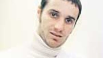 Ivan Helguera seguirá vistiendo de blanco.