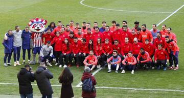 Multitudinario entrenamiento en el Wanda Metropolitano