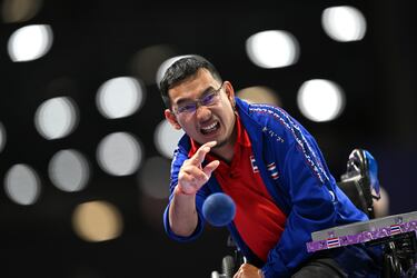 Watcharaphon Vongsa, deportista tailandés que compite en bochas adaptadas, durante una sesión de entrenamiento.