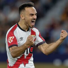 Álvaro: “Estoy feliz por el récord, pero no pienso en el gol”