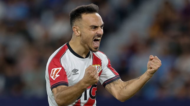 Álvaro: “Estoy feliz por el récord, pero no pienso en el gol”