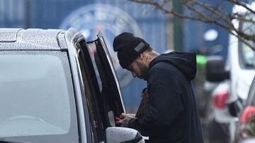 Paris Saint-Germain's Brazilian forward Neymar a training session at the team's 'Camp des Loges' training grounds in Saint-Germain-en-Laye, west of Paris, on January 5, 2021. (Photo by Bertrand GUAY / AFP)