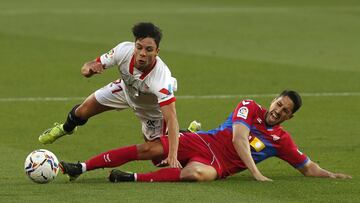 Óliver Torres, ante el Elche.