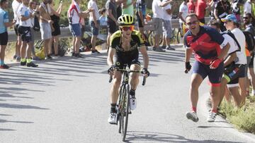 Simon Yates improvis¨® y atac¨®: "No era el plan, me dej¨¦ llevar"