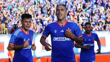 Es la gran promesa de la U y tuvo su debut con 17 años: “Vi a mi mamá llorar y me emocioné”