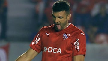 El delantero Emmanuel Gigliotti, de 31 a&ntilde;os, extendi&oacute; hoy su contrato con Independiente hasta 2021 e impuso una clausula de 20 millones de d&oacute;lares.