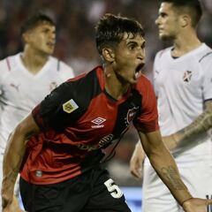 Román Bravo debuta a lo grande