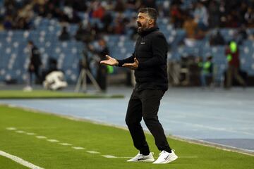 Gennaro Gattuso, fuera de su área técnica.