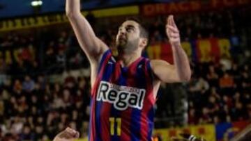 <b>LA BOMBA. </b>A Navarro le sobran los recursos, pero esta es su firma.