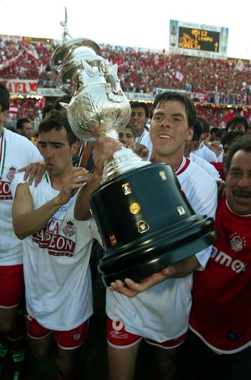 Toluca
⋆ Apertura 2002
⋆ Apertura 2005
⋆ Apertura 2008
⋆ Bicentenario 2010