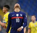 Francia se redime; Mbappé falla