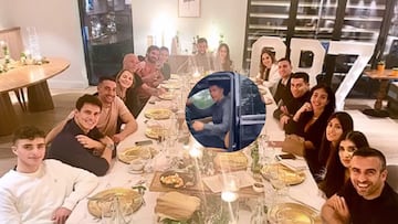 Cristiano junto a sus amigos y Georgina por su cumpleaños.