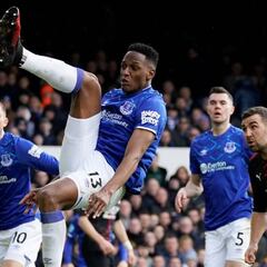 Yerry Mina, en el Top 3 de figuras de Everton en la temporada