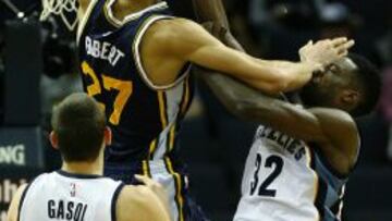Marc Gasol y Jeff Green ante Rudy Gobert.