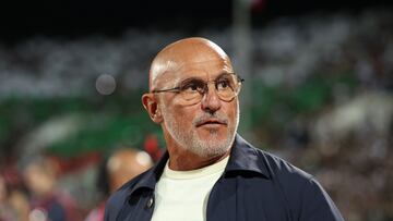 Luis de la Fuente, en el partido de España ante Bulgaria, en Sofia.