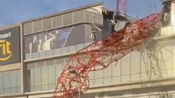 Una grúa colapsó sobre un gimnasio y sembró el terror en Arica: ¡escena escalofriante!