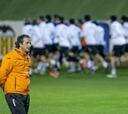 Pizzi dirigió su primera sesión como técnico del Valencia