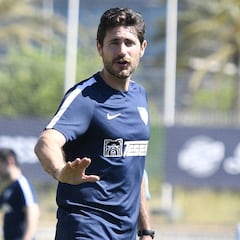 Víctor pide un equipo competitivo para firmar