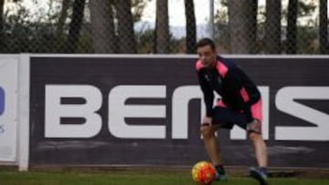 Dani Ben&iacute;tez durante el &uacute;nico entrenamiento que llev&oacute; a cabo con el Huesca. 