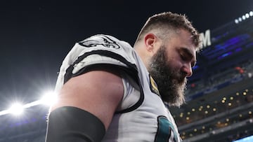 EAST RUTHERFORD, NEW JERSEY - JANUARY 07: Jason Kelce #62 of the Philadelphia Eagles walks off the field after a loss to the New York Giants at MetLife Stadium on January 07, 2024 in East Rutherford, New Jersey.   Elsa/Getty Images/AFP (Photo by ELSA / GETTY IMAGES NORTH AMERICA / Getty Images via AFP)