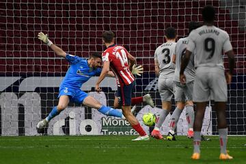  1-1. Marcos Llorente marcó el tanto del empate de los colchoneros.