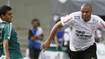 <b>RETIRADO. </b>Ronaldo dejó el fútbol en 2011 tras jugar algunos partidos con el Corinthians.