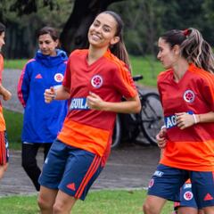 ¿Cuándo juega Colombia Femenino en los Panamericanos?