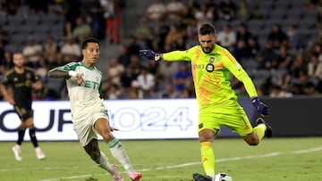 Aug 7, 2024; Los Angeles, California, USA; Los Angeles FC goalkeeper Hugo Lloris (1) kicks the ball against Austin FC forward Sebastian Driussi (10) during the second half at BMO Stadium. Mandatory Credit: Kiyoshi Mio-USA TODAY Sports