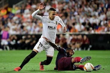 Con el triunfo 2-4 en Mestalla, Arsenal sentenció la serie 7-3 sobre Valencia para clasificar a la final de la Europa League, en la que enfrentará al Chelsea. Finales europeas con cuatro clubes ingleses.