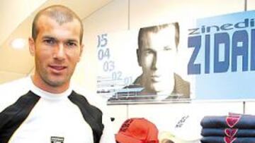 <b>DISEÑADOR DE ROPA. </b>Zidane presentó la línea de ropa para niños que llevará su nombre y en cuyo diseño ha colaborado el francés.