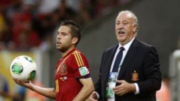 Del Bosque, junto a Jordi Alba,