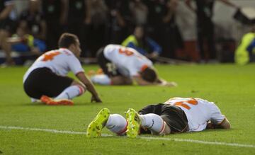 El 1 de mayo de 2014, una de las decepciones más grandes del Valencia en las últimas décadas. Tras haber remontado la eliminatoria semifinal con tres goles de Feghouli, Jonas y Mathieu, Mbia, en el 95’, metía al Sevilla en la final de Turín.