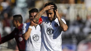 Futbol, San Luis vs Colo Colo
Octava fecha, campeonato nacional 2018
El jugador de Colo Colo Jorge Valdivia abandona la cancha tras el partido de primera division contra San Luis disputado en el estadio Bicentenario Lucio Farina de Quillota, Chile.
08/