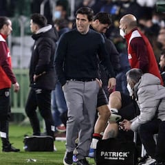 Iraola: "Dominamos hasta el empate, no supimos cerrarlo"