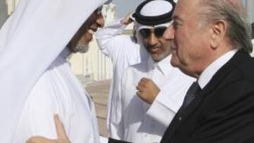 <b>ATAQUES. </b>Blatter y Bin Hamman competirán por la presidencia de la FIFA en mitad del escándalo.
