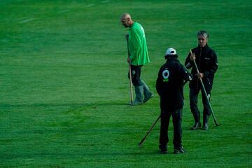 Los jardineros del Racing ya vistieron hoy la ropa de Royalverd.