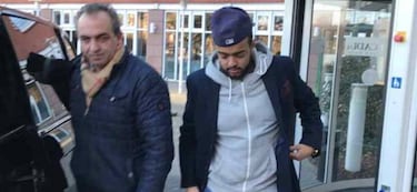 Isak se le escapa al Madrid: su padre y el agente, en Dortmund