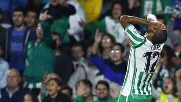 Sidnei se lamenta en un lance del encuentro entre el Real Betis y el Real Valladolid.