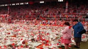 <b>TRAGEDIA. </b>Los 96 muertos en Hillsborough no fallecieron sólo por irresponsabilidad de los aficionados, sino también por la de la policía.