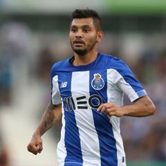 AC Milan keen on signing Porto’s playmaker Jesús ‘Tecatito’ Corona