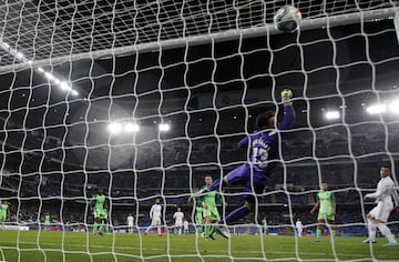 5-0. Luka Jovic marcó el quinto gol.