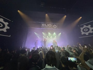 Un momento del concierto de Elio Toffana con varios de sus 'hermanos' en el escenario. 