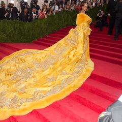 Why Rihanna had a secret 3 am Met Gala fitting